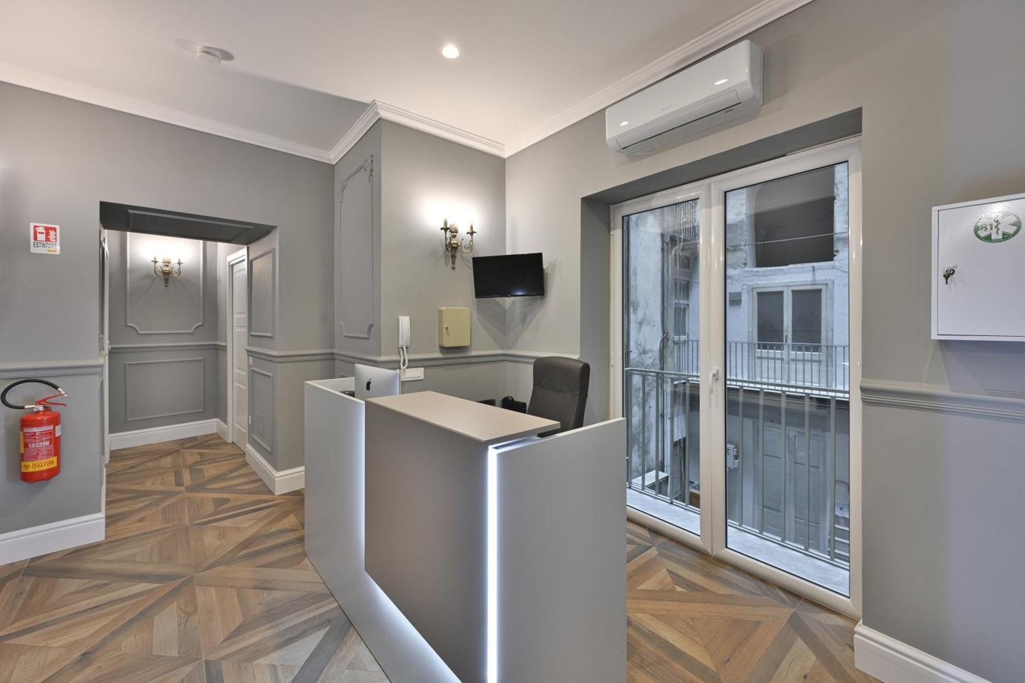 Toledo 424 Suite Napoli Ngoại thất bức ảnh